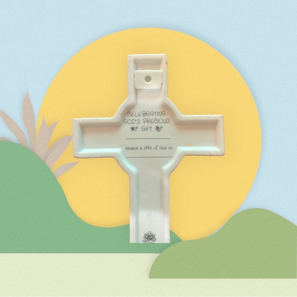 Precious Moments Cross - Picture 6 of 7